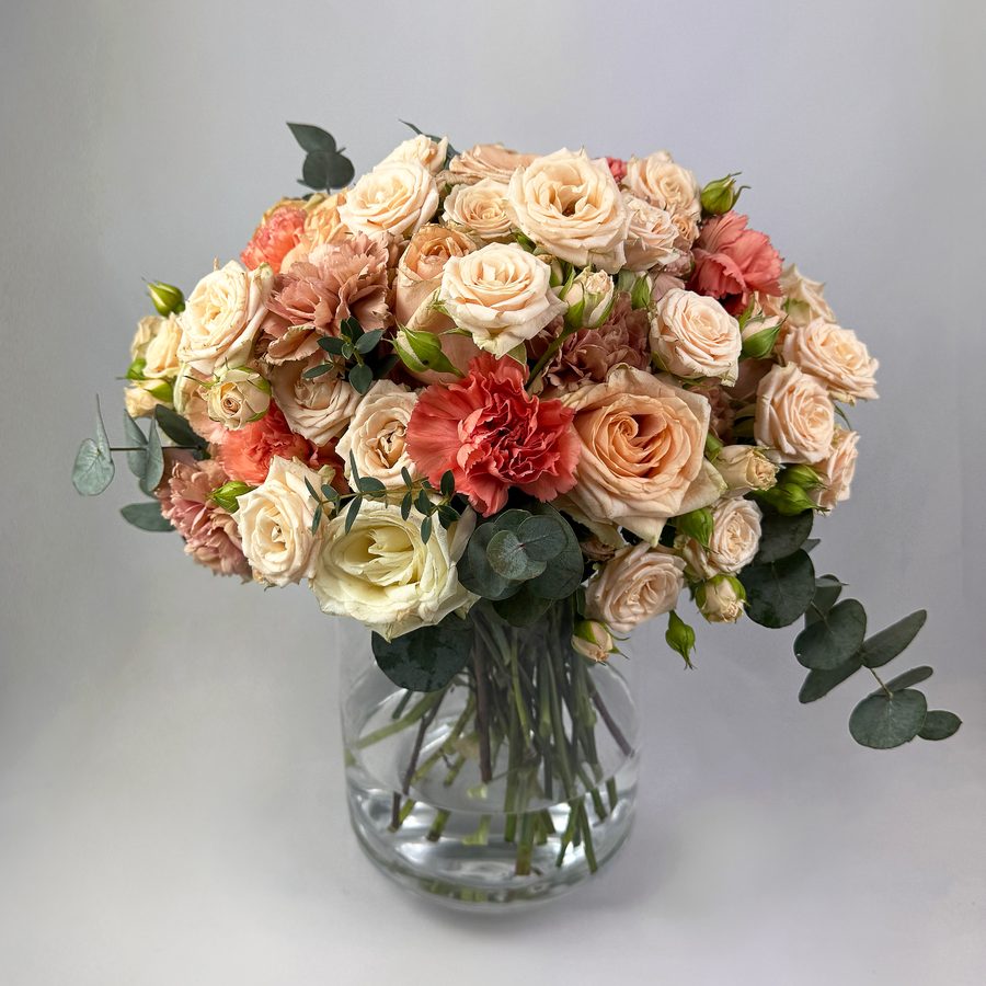 Apricot Reverie bouquet